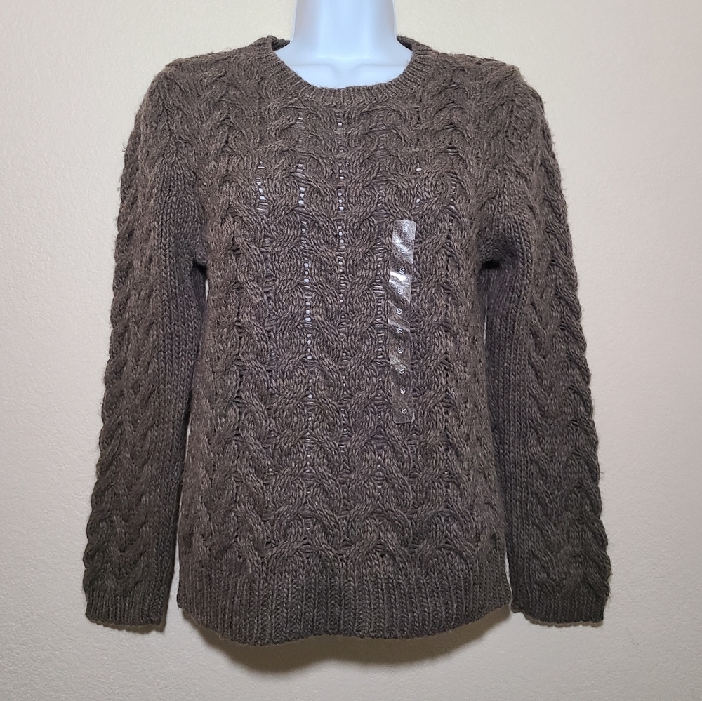 Forever 21 Size Small Brown Cable Knit Sweater